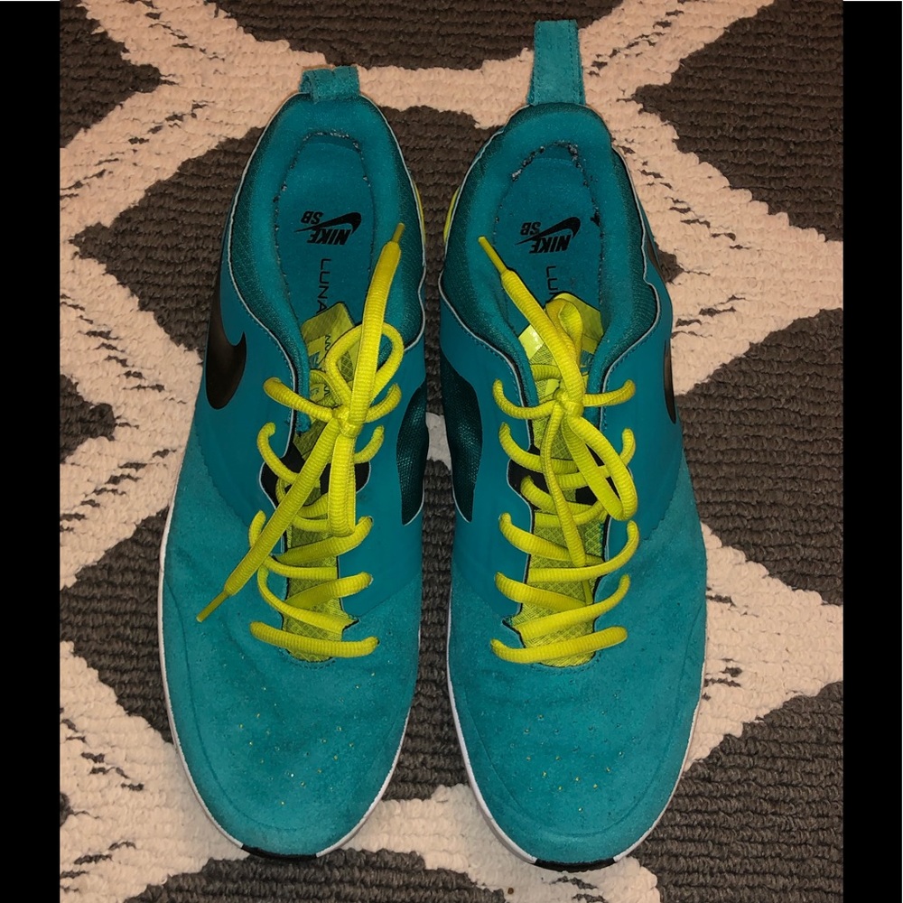 NIKE SB